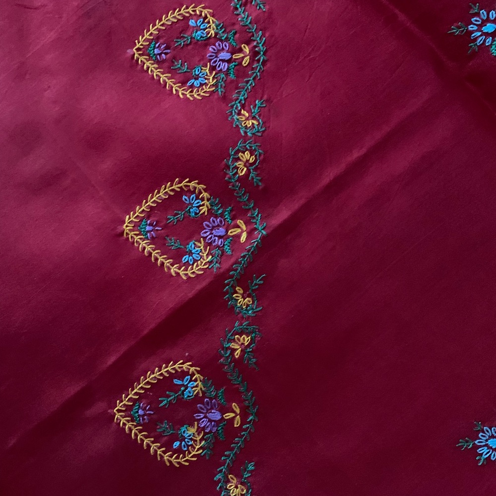 Red Silk Saree - Picture 2 of 2